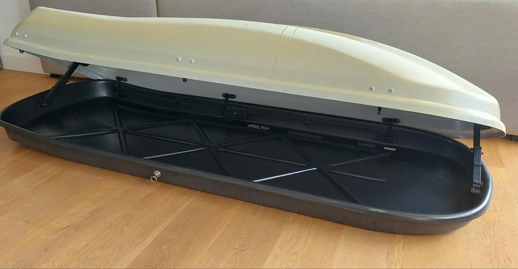 Renault dakkoffer van Farad, Ophalen, Gebruikt