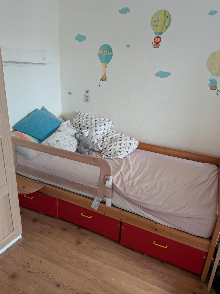 Eenpersoonsbed 200x90cm zonder matras, gratis af te halen, 85 tot 100 cm, Gebruikt, Ophalen of Verzenden, Lattenbodem