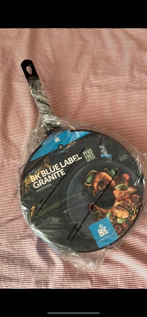 BK hapjespan 28cm NIEUW, Huis en Inrichting, Keuken | Potten en Pannen, Ophalen of Verzenden, Zo goed als nieuw, Koekenpan of Braadpan
