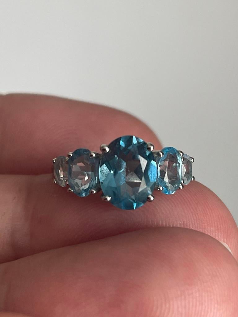 9 karaat witgouden vintagering met topaas, Wit, Ophalen of Verzenden, Zo goed als nieuw, 17 tot 18