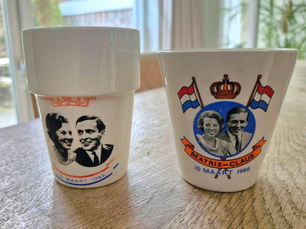 Twee vintage bekers Beatrix en Claus, Ophalen of Verzenden, Servies