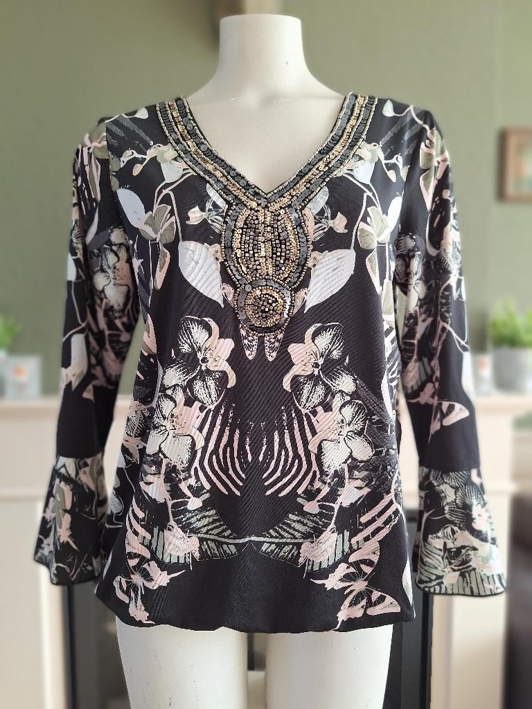 K-Design K Design vlinder khaki zwart top M 38, Kleding | Dames, Tops, Maat 38/40 (M), K-design, Verzenden, Zwart