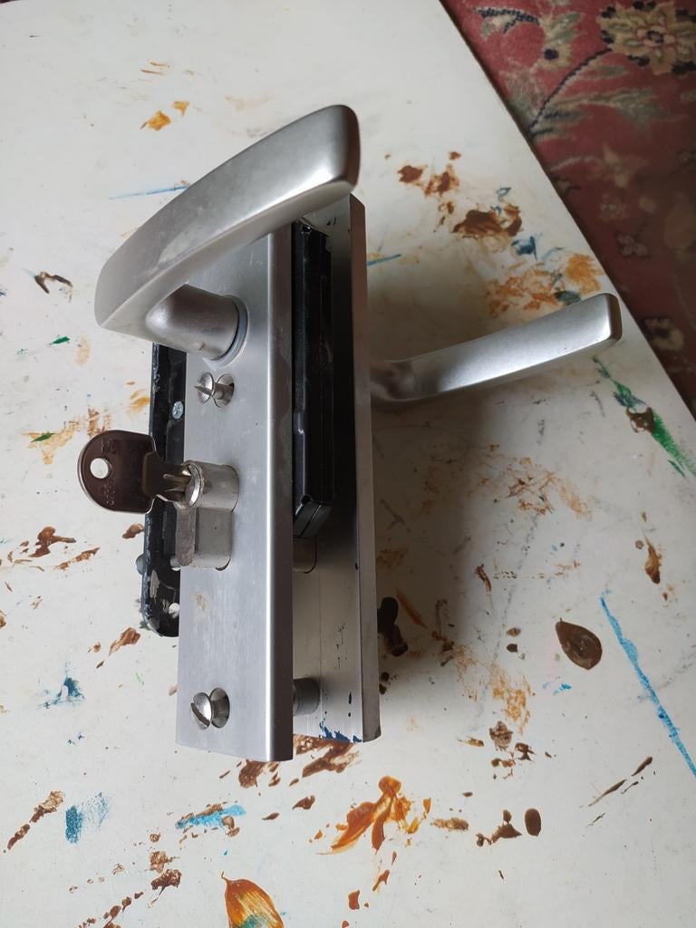 Deurklinken met slot ASSA Abloy, Ophalen of Verzenden, Gebruikt, Slot