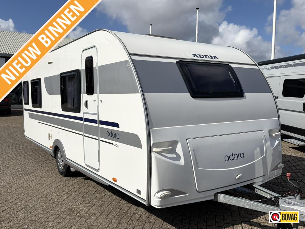 Adria Adora 613 HT MOVER/VOORTENT/OVEN, Caravans en Kamperen, Caravans, Rondzit, Bedrijf, Tot en met 3, Adria