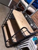 Stalen rekje met hout gratis af te halen, Ophalen, Gebruikt