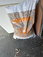 Fleurella zak 5 kg gedroogde mest en zak 10 kg kalk, Tuin en Terras, Aarde en Mest, Ophalen, Overige typen