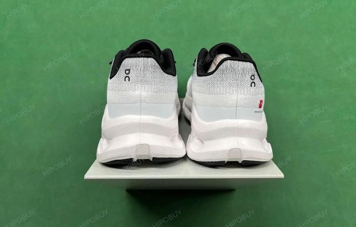 Oncloud schoenen voorkrijgbaar elke maat !, Kleding | Heren, Schoenen, Nieuw, Zwart, Ophalen of Verzenden