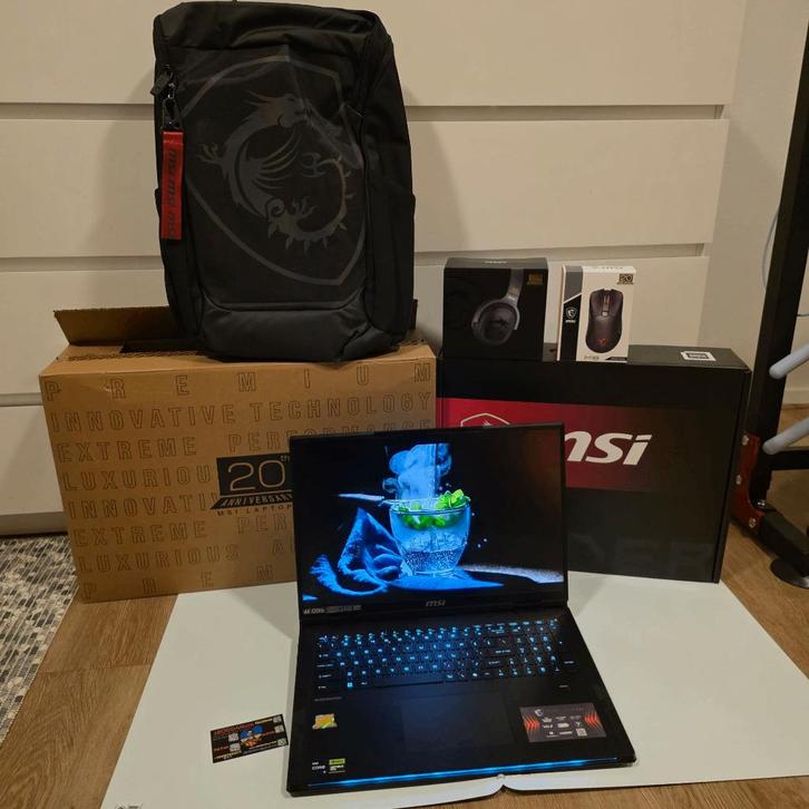 18 inch 4K Mini LED, i9, 32 GB RAM, MSI RAIDER 18HX, Computers en Software, Windows Laptops, Zo goed als nieuw, 17 inch of meer