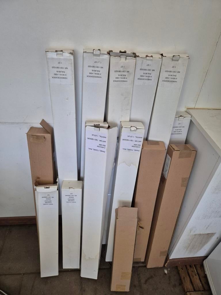 16 x handdoekbeugels te koop.  Diverse maten en soorten., Ophalen, Nieuw