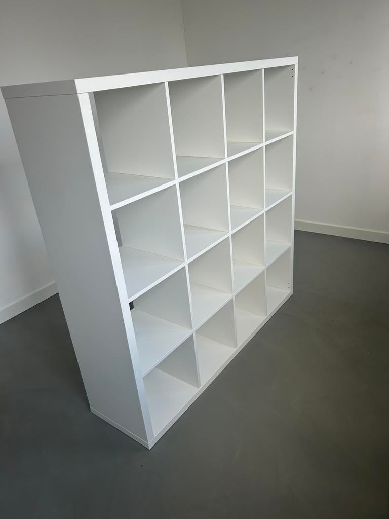 IKEA kallax wit vakkenkast 4x4 16 vakken wit 147x147cm, Ophalen, Zo goed als nieuw, 150 tot 200 cm, 150 tot 200 cm
