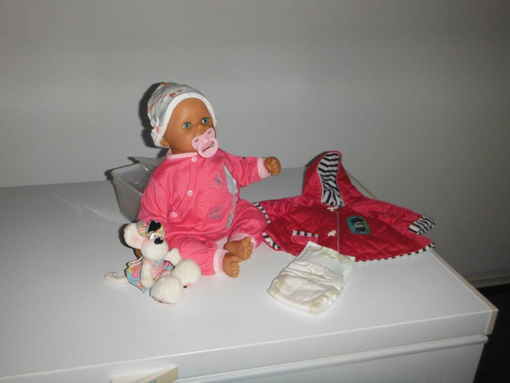 baby chou chou interactief met acc, Ophalen of Verzenden, Zo goed als nieuw, Babypop