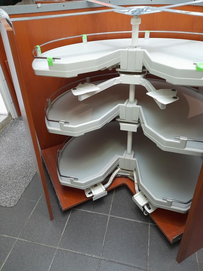 Caroussel met plateaus D80 en H78 ophalen in Rijssen, Ophalen, Gebruikt, 50 tot 100 cm, Minder dan 100 cm