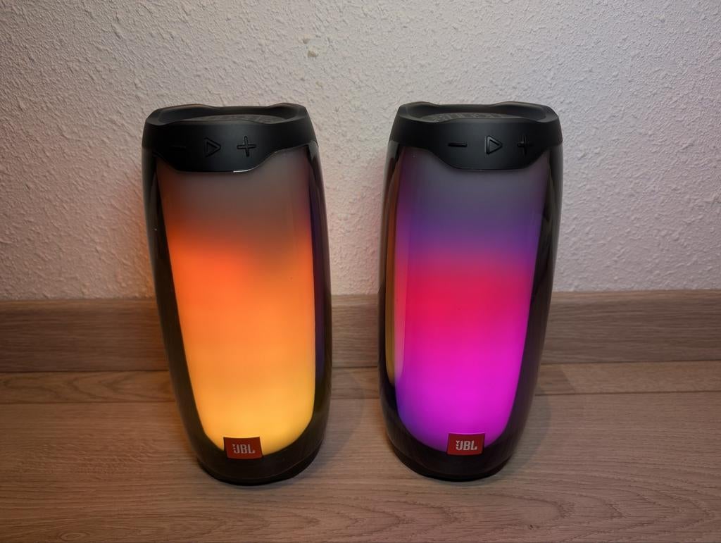 JBL Pulse 4 Bluetooth Speakers (2x) - ZGAN!, Ophalen, JBL, Overige typen, Zo goed als nieuw