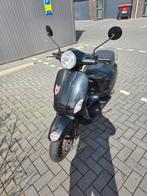 Mooie scooter met geel kenteken, bouwjaar 2019, Fietsen en Brommers, Snorfietsen en Snorscooters, Ophalen of Verzenden, Gebruikt