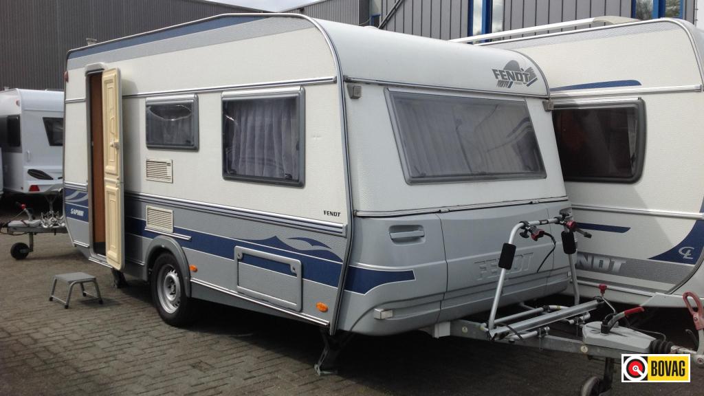 Fendt Saphir 450 QB, Caravans en Kamperen, Treinzit, Tot en met 4, Dwarsbed, Schokbreker