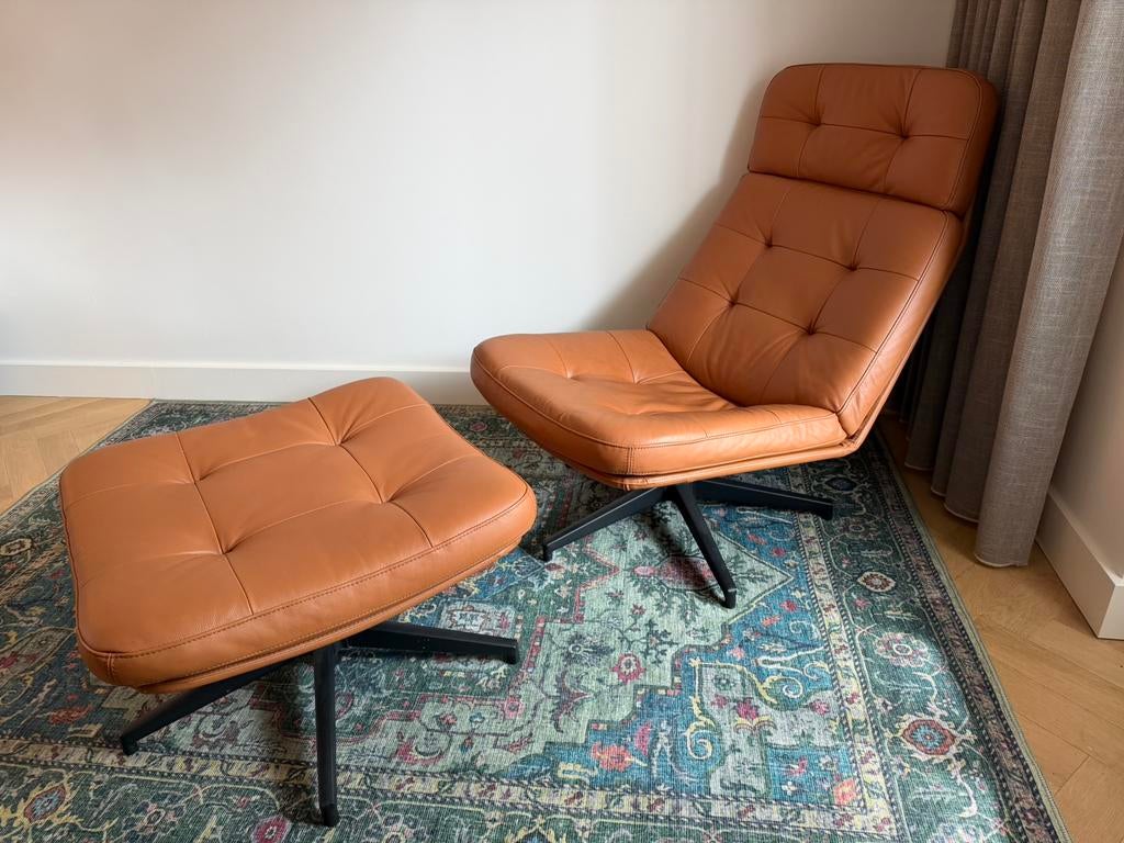 HAVBERG Swivel easy chair and footstool, Leather, Ophalen, 75 tot 100 cm, Zo goed als nieuw, Vintage Modern