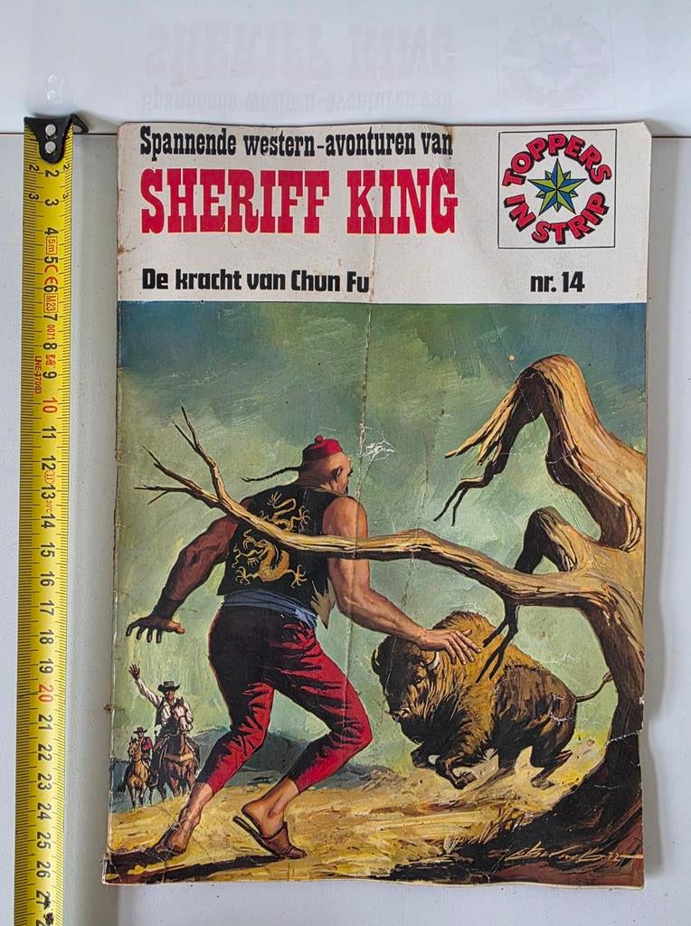 Sheriff King - De kracht van Chun Fu Toppers in Strip nr.14, Boeken, Stripboeken, Eén stripboek, Ophalen of Verzenden, Gelezen