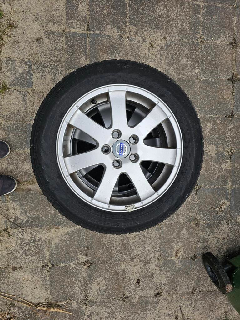 16 inch volvo V40 velgen, Auto-onderdelen, Banden en Velgen, Velg(en), 16 inch, Zomerbanden, 205 mm