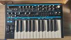 Novation Bass Station II Analoge Synthesizer - ZGAN, Novation, Zo goed als nieuw, Met midi-aansluiting, Overige aantallen