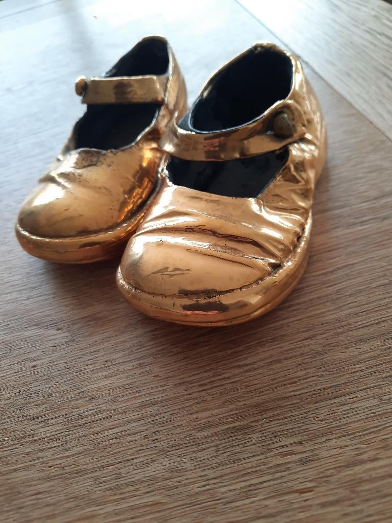 Vergulde kinderschoentjes., Ophalen of Verzenden, Zo goed als nieuw