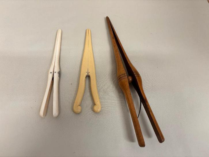3 Antieke vinger oprekkers voor een handschoen, Antiek en Kunst, Curiosa en Brocante, Ophalen of Verzenden
