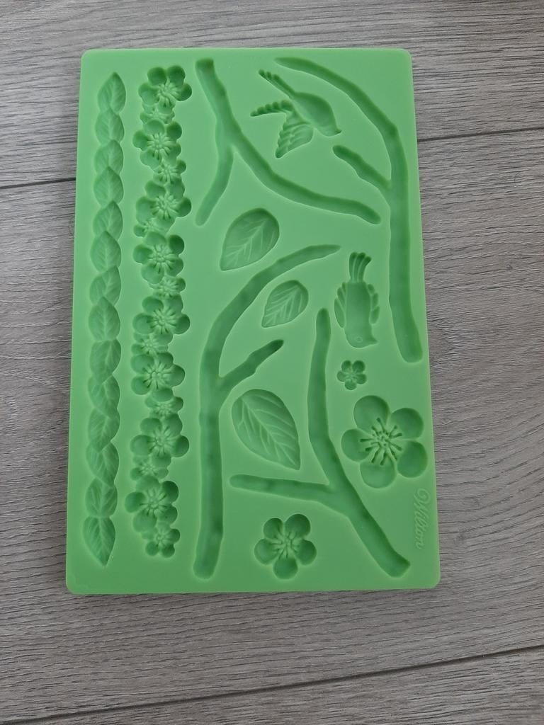 Uitsteker mold letters ster voetjes bladeren muur hout, Ophalen of Verzenden, Nieuw, Taarten of Cupcakes, Bakvorm