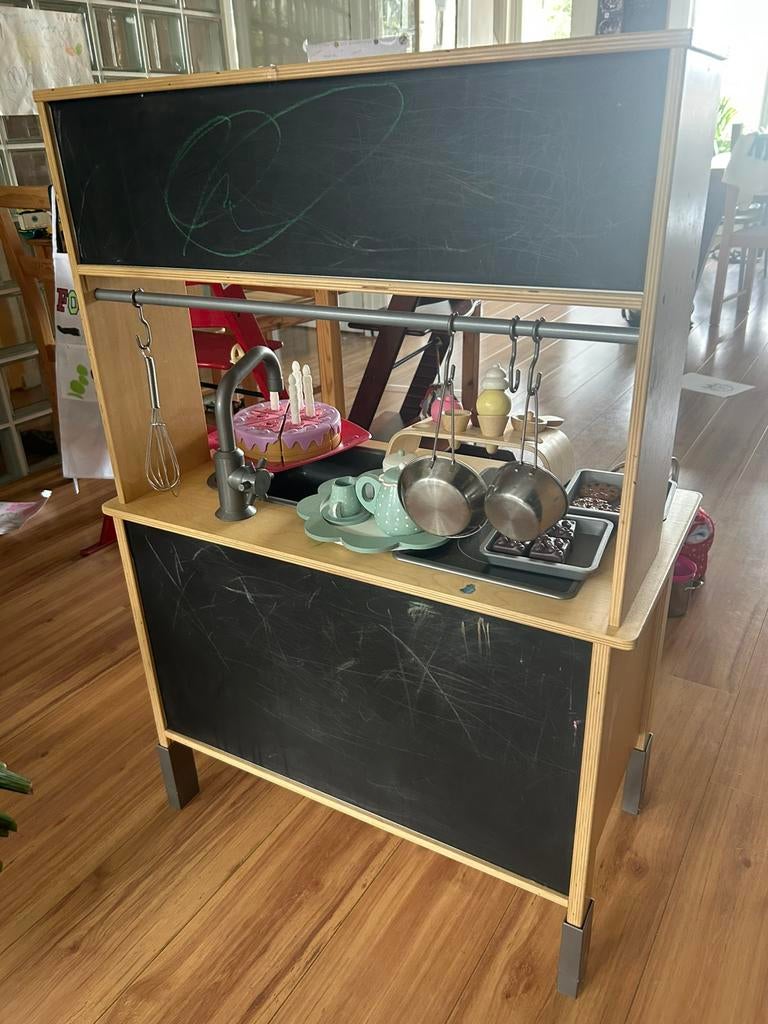 Ikea keuken met krijtbord achterzijde, Ophalen, Gebruikt, Hout, Speelkeuken
