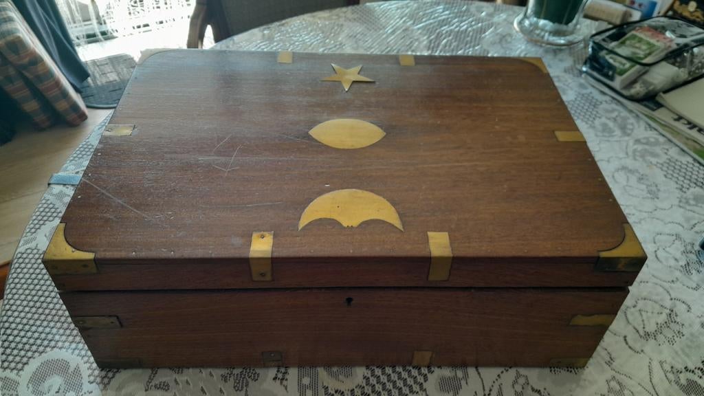 Antieke houten naaidoos met naaimaterialen, Ophalen of Verzenden