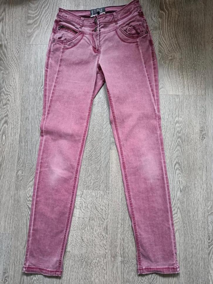 Cecil dames broek rood maat 26 W28 - W29 (confectie 36), Kleding | Dames, Broeken en Pantalons, Gedragen, Maat 36 (S), Rood, Lang