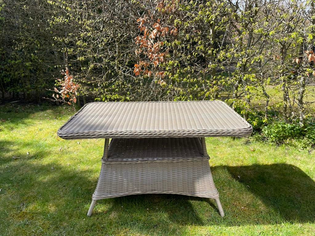 Rotan tuintafel, Tuin en Terras, Tuintafels, Ophalen, Zo goed als nieuw