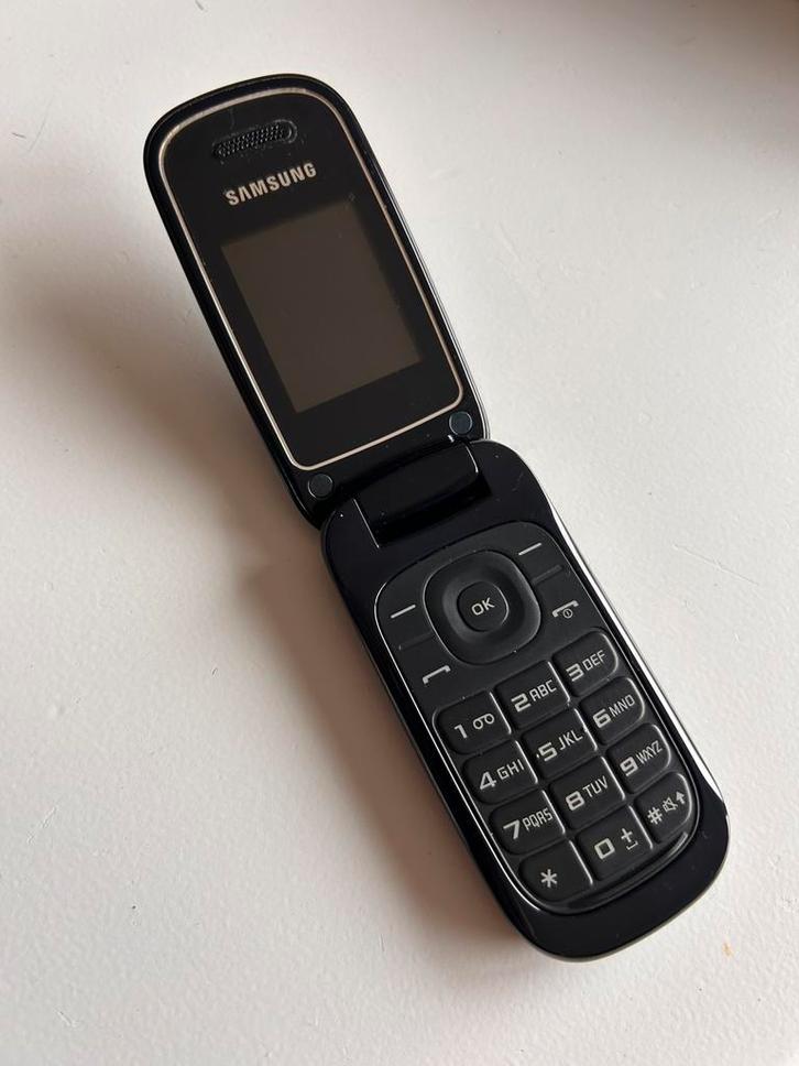 Samsung GT E1270, Telecommunicatie, Mobiele telefoons | Samsung, Gebruikt, Overige modellen, 8 GB, Overige systemen, Zwart, Ophalen of Verzenden