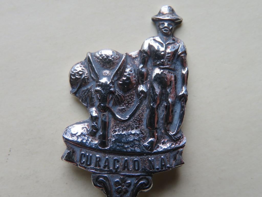 Verzilverd lepeltje Curaçao N.A. man met bepakte ezel, Antiek en Kunst, Verzenden