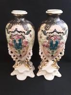 2 Antieke victoriaanse barok vazen vol decor&roosjes, Verzenden