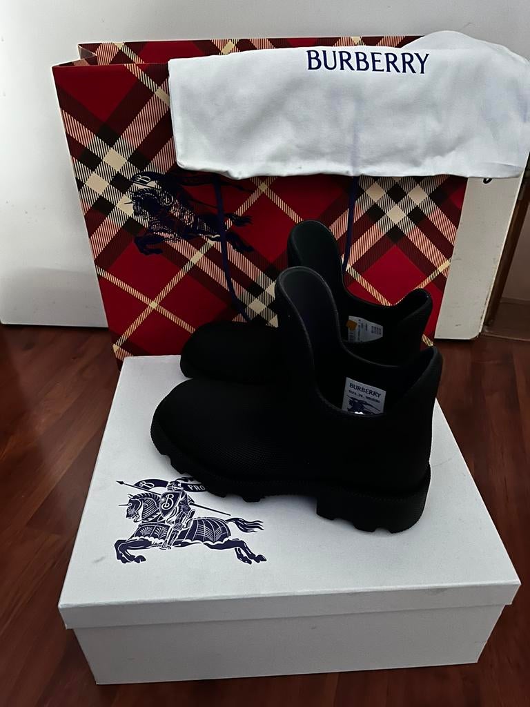 Nieuw Originele Burberry Boots Maat 39, Zwart, Lage of Enkellaarzen, Nieuw, Ophalen of Verzenden