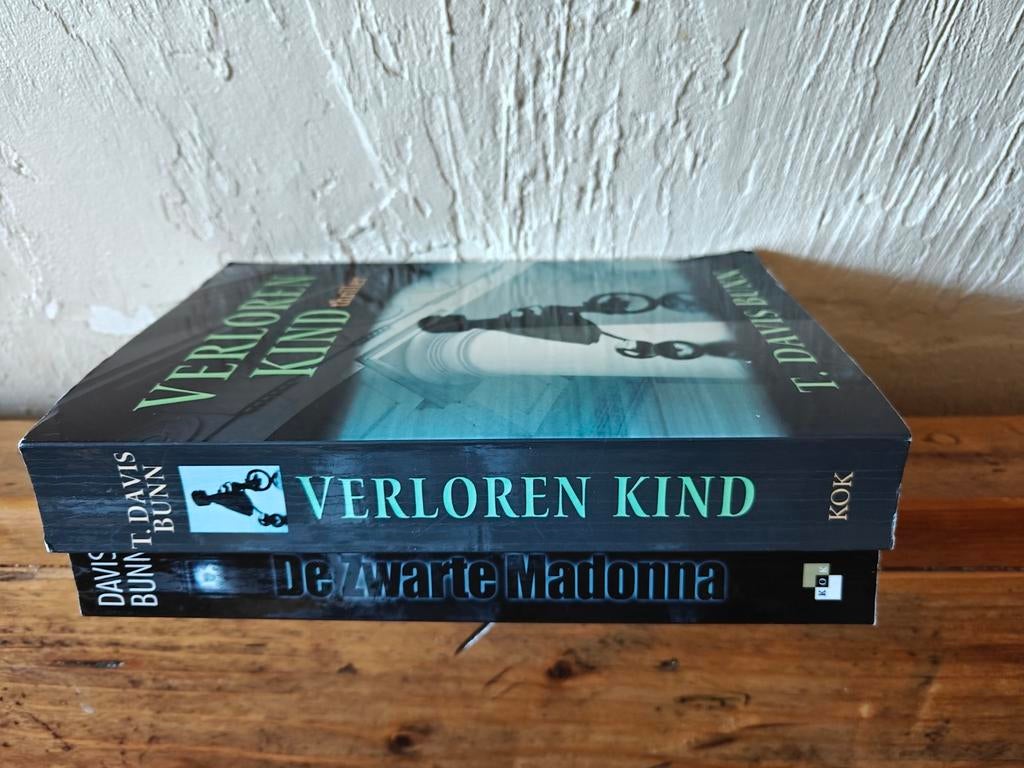 2 Boeken van Davis Bunn., Boeken, Ophalen of Verzenden, Zo goed als nieuw