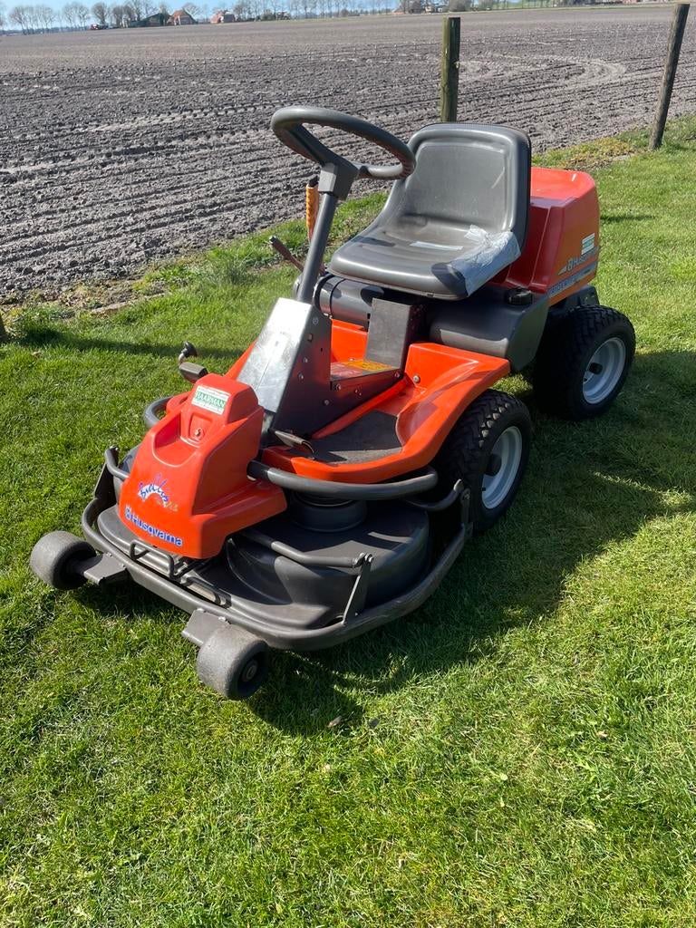 Husqvarna rider 13 Hydrostaat mulch, Ophalen, Zo goed als nieuw
