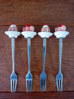Vier vrolijke gebaksvorkjes stainless steel, Huis en Inrichting, Keuken | Bestek, Ophalen of Verzenden, Zo goed als nieuw, Rvs of Chroom