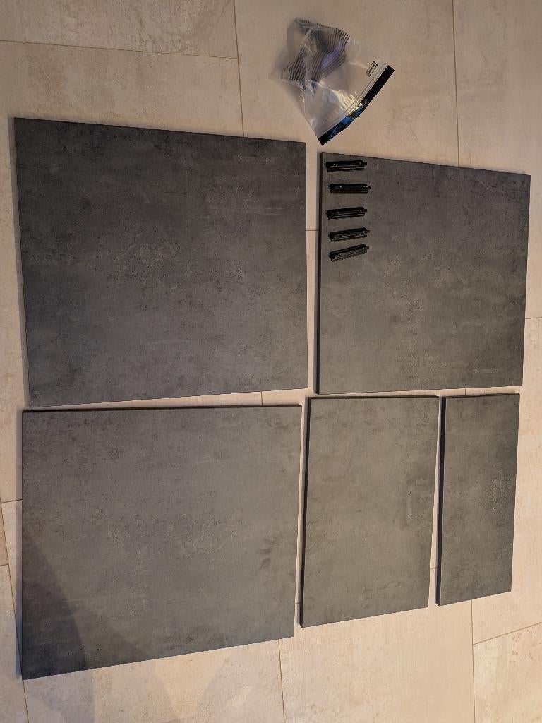 Besta frontjes 5 stuks IKEA kastdeuren, Huis en Inrichting, Kasten | Kledingkasten, Ophalen, 50 tot 100 cm, Zo goed als nieuw