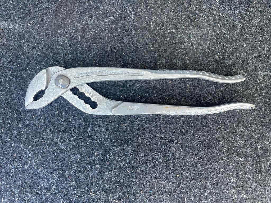 Hazet waterpomptang 760 kleine a nieuw staat, Ophalen of Verzenden, Zo goed als nieuw