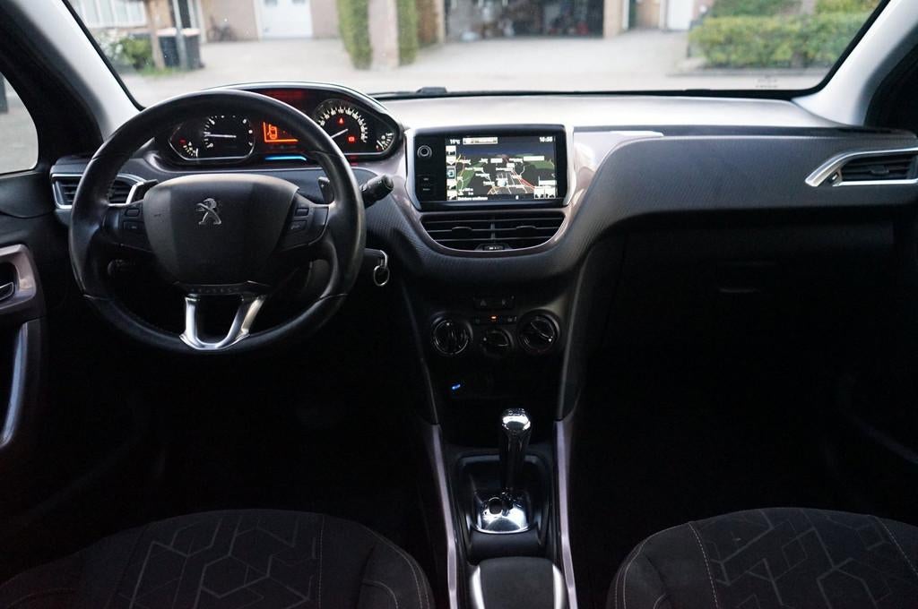 Peugeot 2008 1.2 PureTech Active, Airco Led, Navi, Elec pakk, Traction-control, 1199 cc, 82 pk, 770 kg
