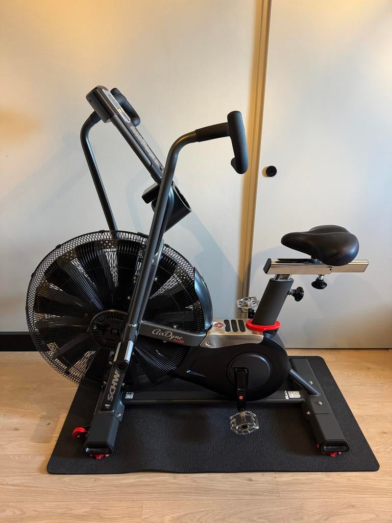 Schwinn Airdyne AD8 Airbike CrossFit/HIIT airbike, Ophalen, Armen, Zo goed als nieuw, Airbike