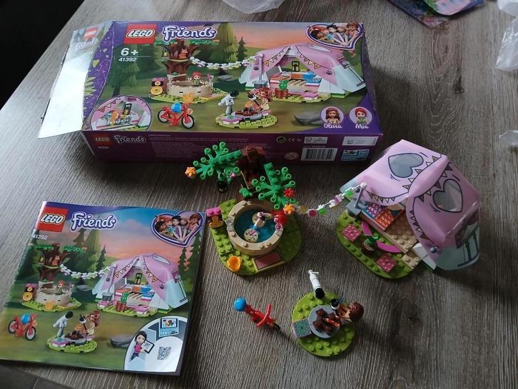 Lego Friends nr. 41392 Glamping in de Natuur, Kinderen en Baby's, Speelgoed | Duplo en Lego, Zo goed als nieuw, Lego, Complete set