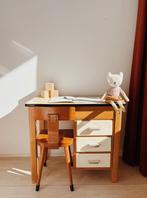 VINTAGE PEUTER/KLEUTER KINDERBUREAU | FORMICA TAFELBLAD, Ophalen, -, -, Zo goed als nieuw