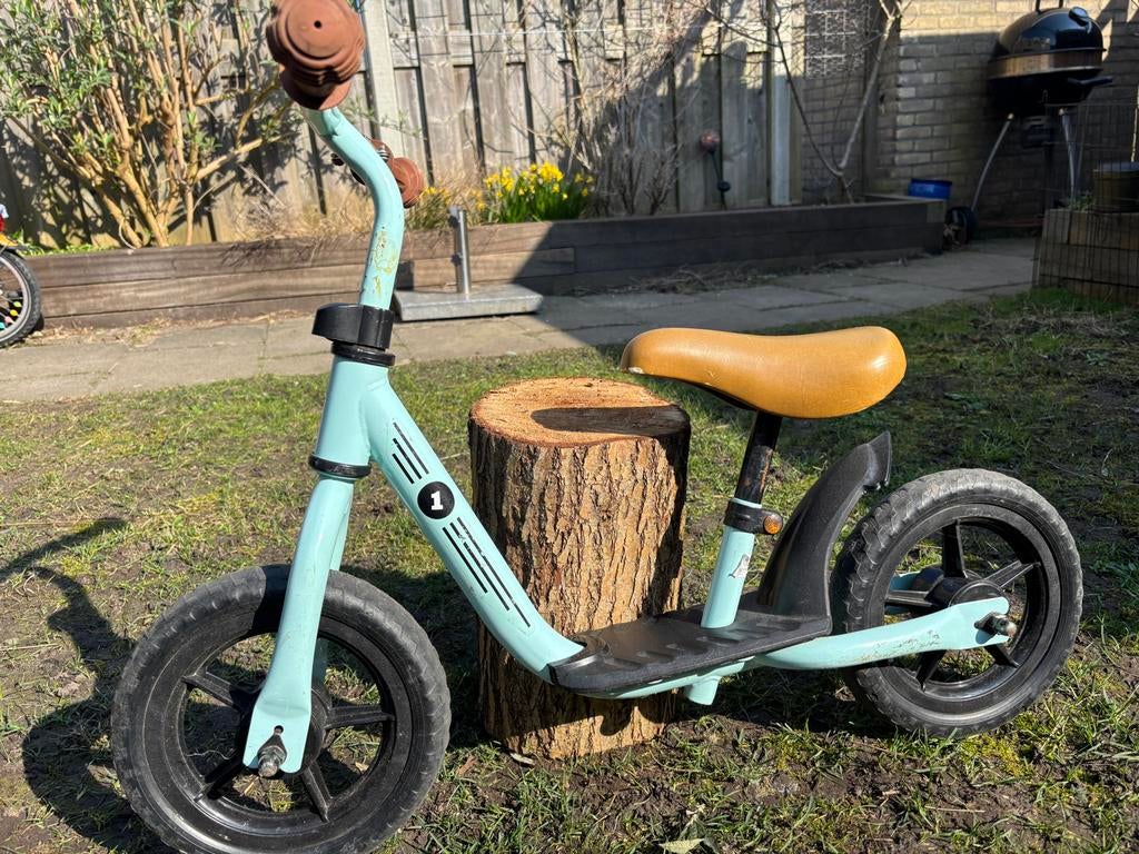 Stoere loopfiets voor de eerste fietservaring, Kinderen en Baby's, Speelgoed | Buiten | Voertuigen en Loopfietsen, Ophalen, Gebruikt