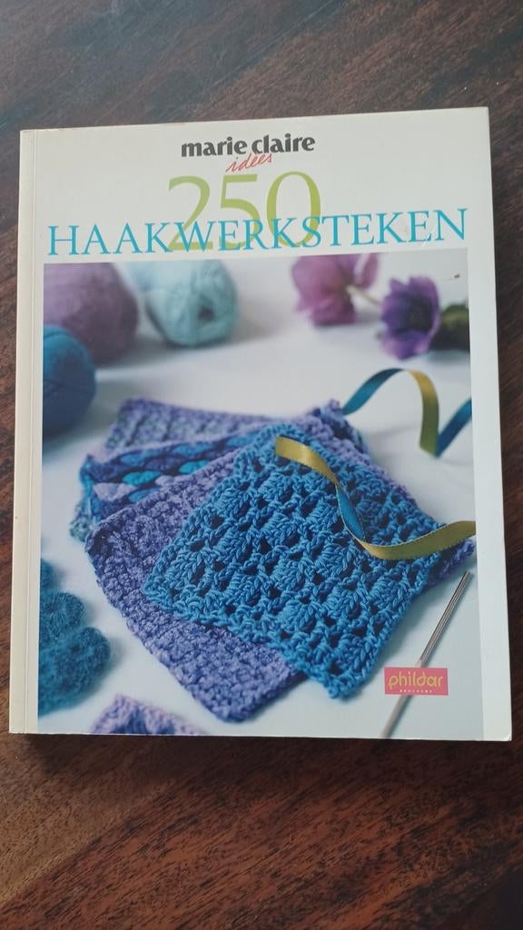 250 haakwerksteken,  haken, Ophalen of Verzenden, Zo goed als nieuw, Haken, Patroon of Boek