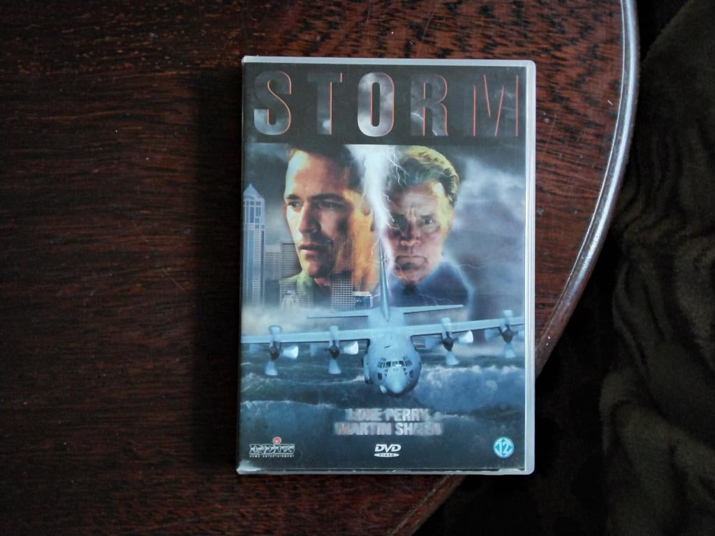 Storm, origineel, Vanaf 12 jaar, Ophalen of Verzenden, Zo goed als nieuw, Actiethriller