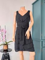 STEPS zwart chiffon jurkje maat 36 met laagjes, Kleding | Dames, Jurken, Zwart, Ophalen of Verzenden, Zo goed als nieuw, Knielengte