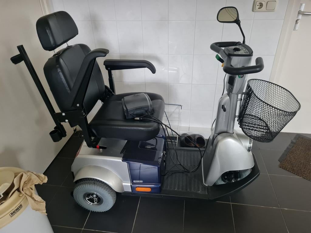 Sterling scootmobiel, Ophalen, Zo goed als nieuw, 36 t/m 45 km, Sterling