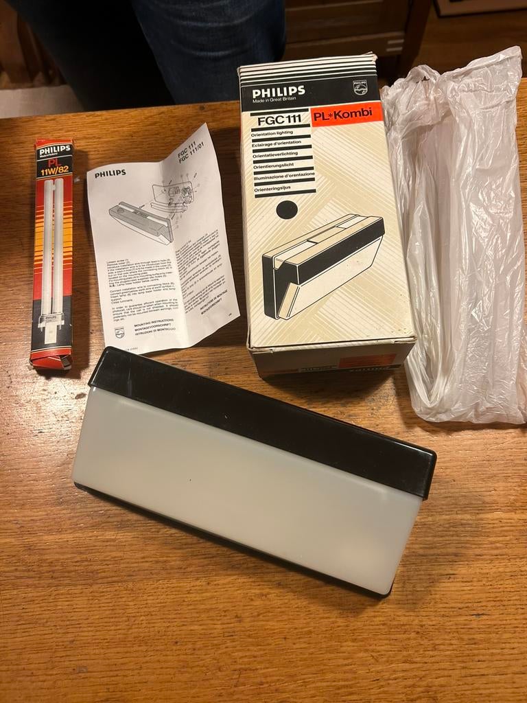Buitenverlichting Philips FGC 111, Tuin en Terras, Buitenverlichting, Ophalen of Verzenden, Zo goed als nieuw