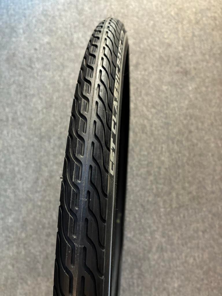 Nieuwe fietsband met reflectie, Ophalen, Band, Nieuw, Rubber